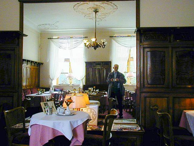 Im Schloßcafe (2), 2008